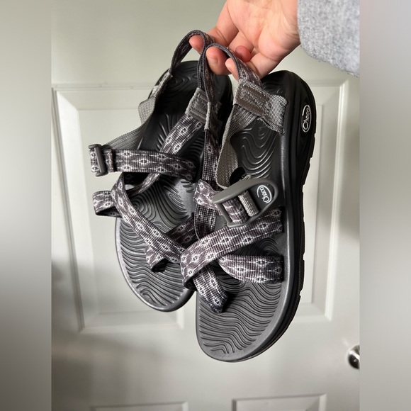 Chaco Shoes - Womens Chaco zvolv 2 size 7